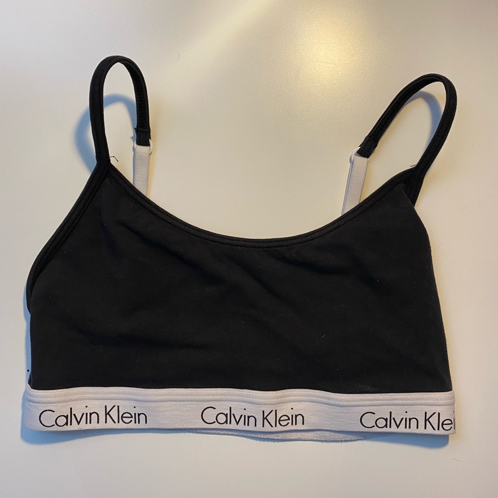 black calvin klein bra🖤
